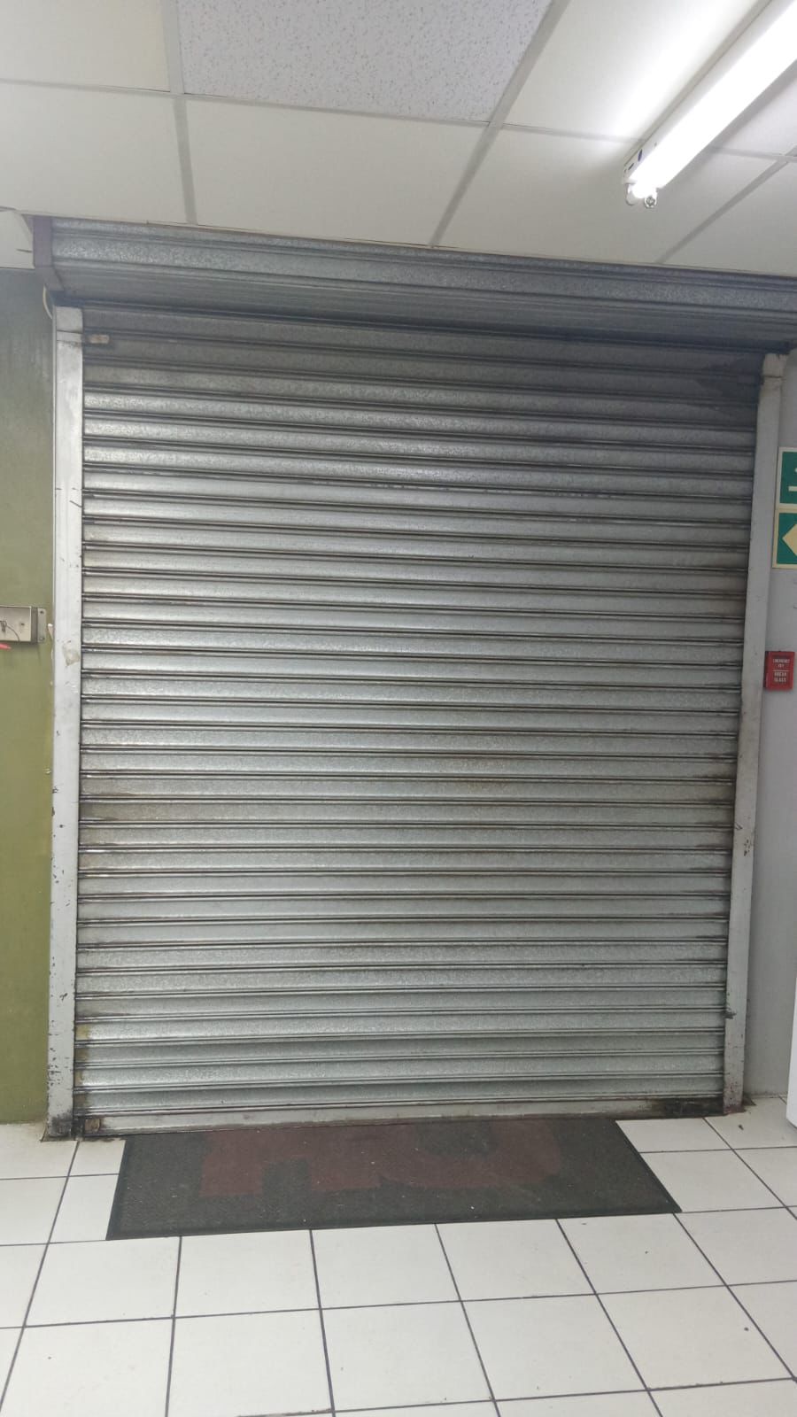 Commercial gate system